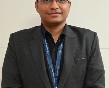 Dr. Deevanshu Shrivastava